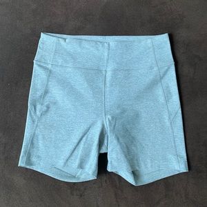 Outdoor Voices Warm Up Short Dove